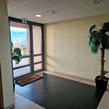 Climatise Parking Gratuit