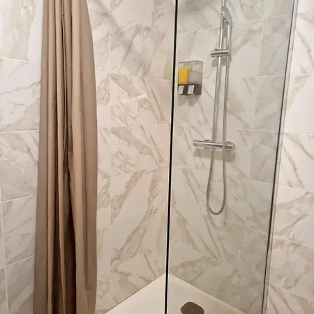 Climatise Parking Gratuit *